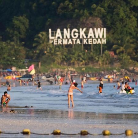 Lagenda Resthouse Cenang Beach Pantai Cenang  Exteriér fotografie